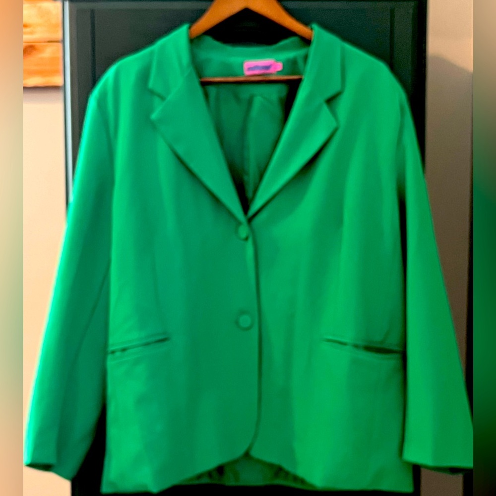 EDIKTED GREEN BLAZER